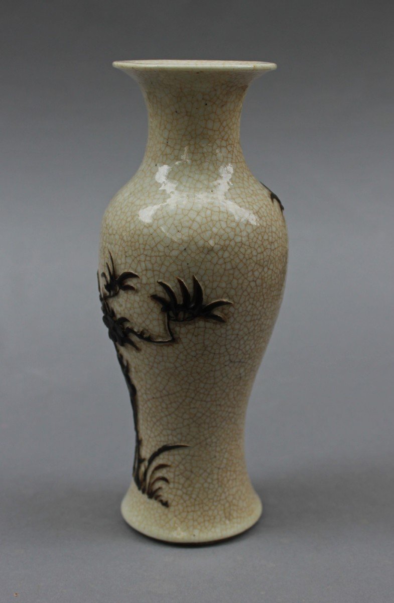 Antique Chinese Porcelain Vase Crackle Glaze With Overlay Decoration-photo-4