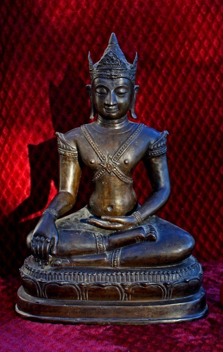 Tres Grand Bouddha Thaïlandais De Style Ayutthaya, Bouddha Couronné En Bronze Thaïlande 51 cm