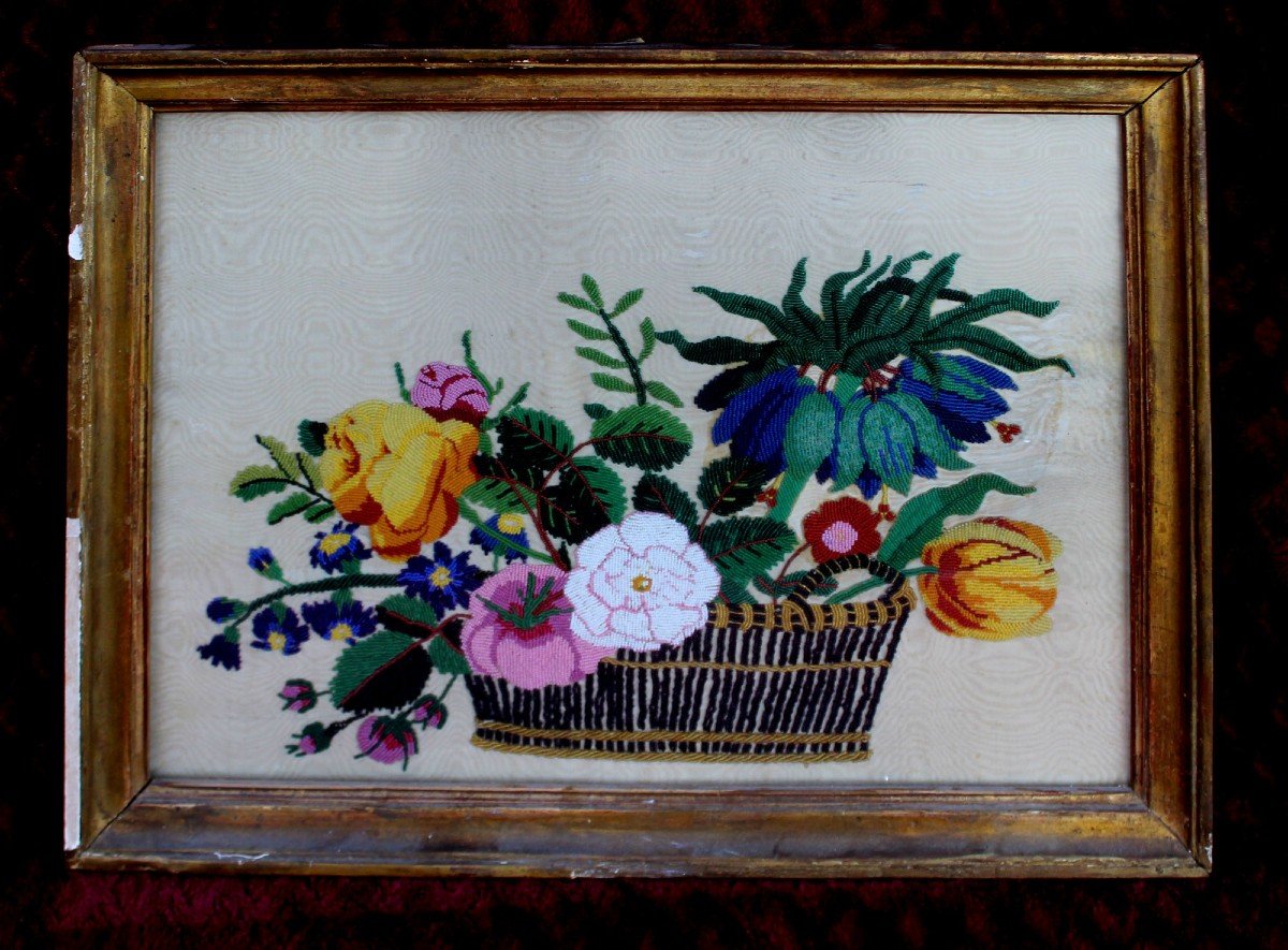 Tapisserie Perlée Nature Morte Panier De Fleurs XIXe Siècle