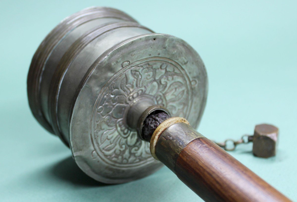 Antique Tibetan Prayer Wheel Buddhist Monk Vishvavajra Buddha-photo-3