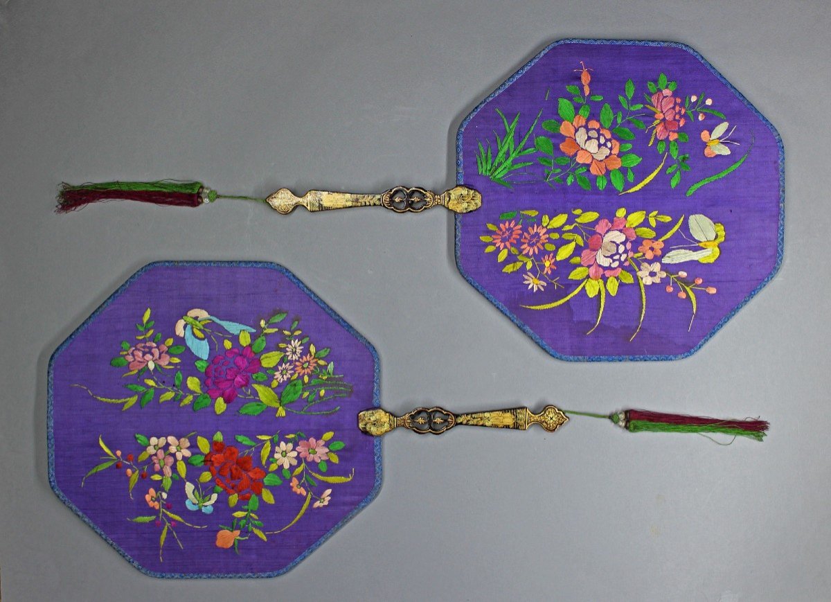 Pair Of Antique Chinese Fans Silk Embroidered Painted Lacquer-photo-2