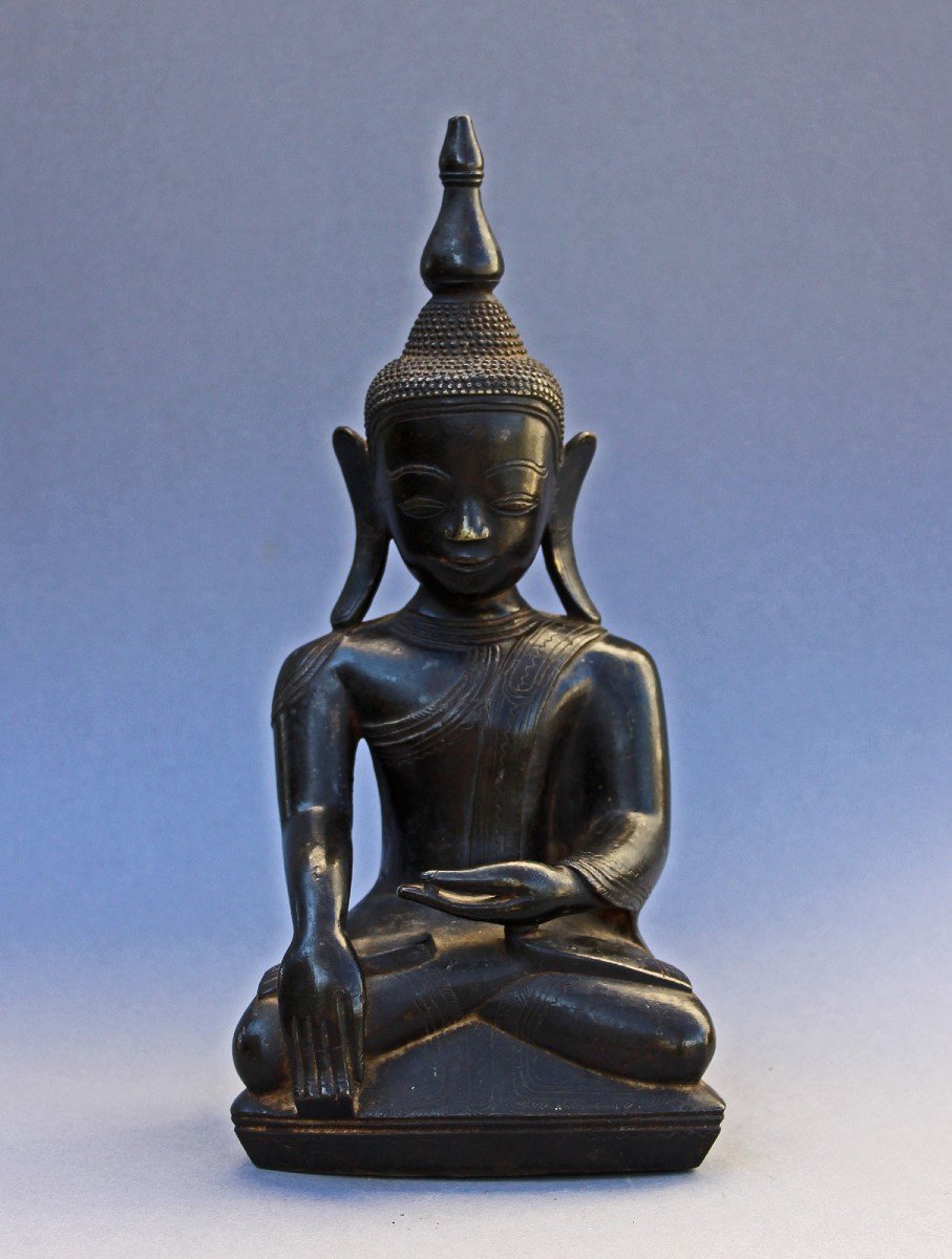 Burmese Bronze Buddha  Shan States, Eastern Burma (myanmar) 18th Century