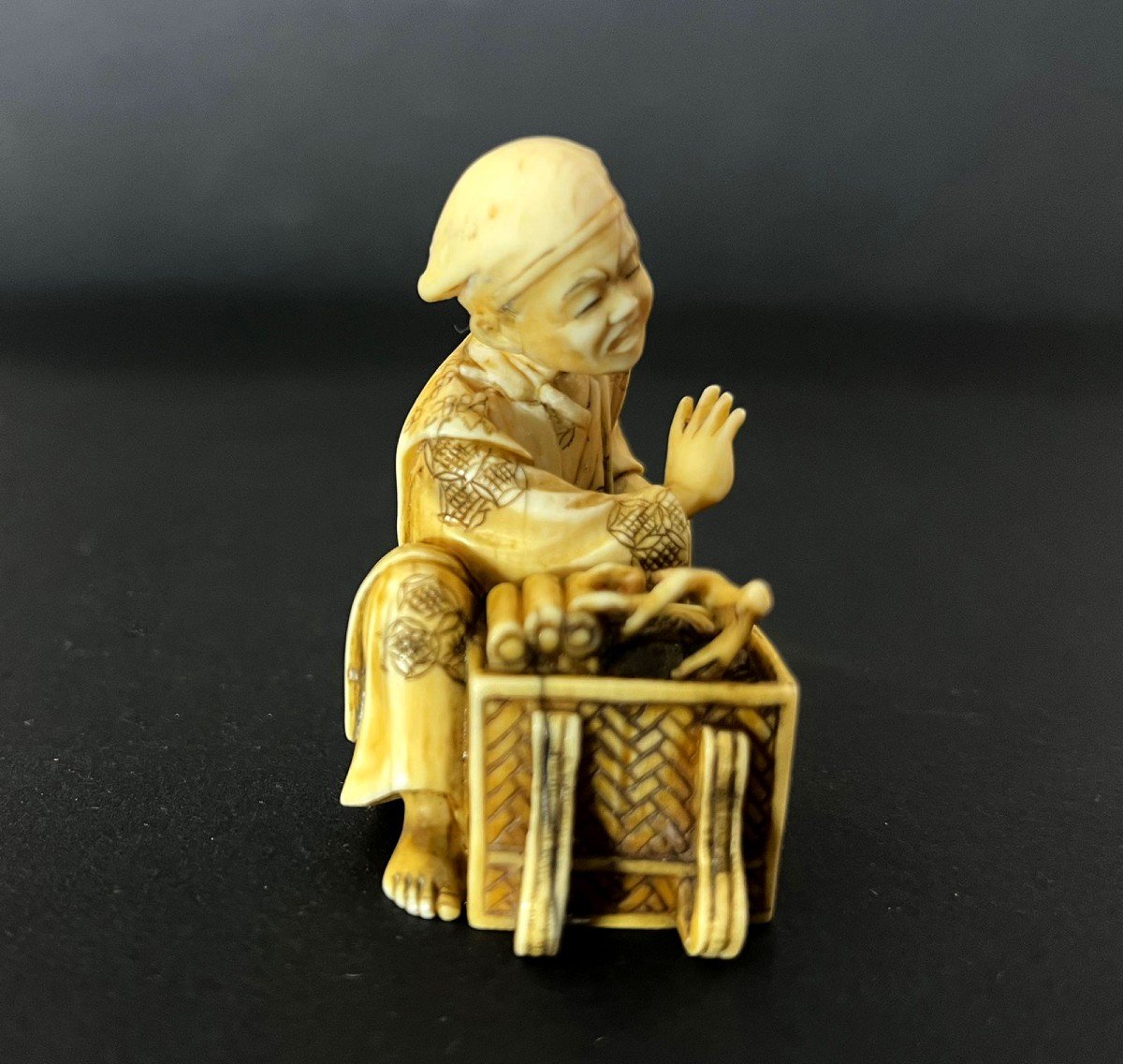 Antique Japanese Netsuke From The Meiji Period 1868-1912-photo-2