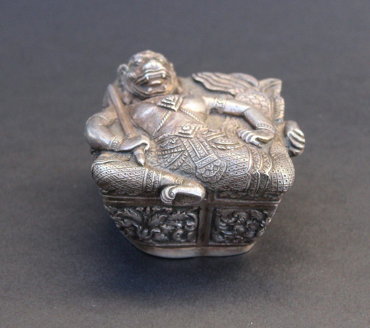 Antique Silver Betel Box Micheno Child Of Hanuman Cambodian Arts Directorate-photo-2