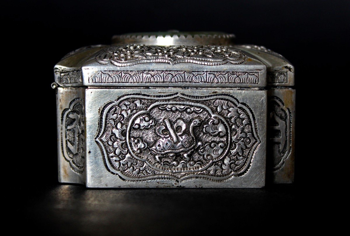 Antique Vietnamese Silver And Jade Box-photo-3