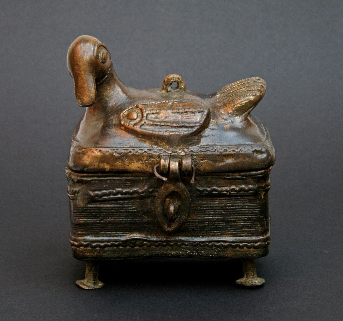 Antique Indian Bronze Betel Box  Bird Form-photo-2