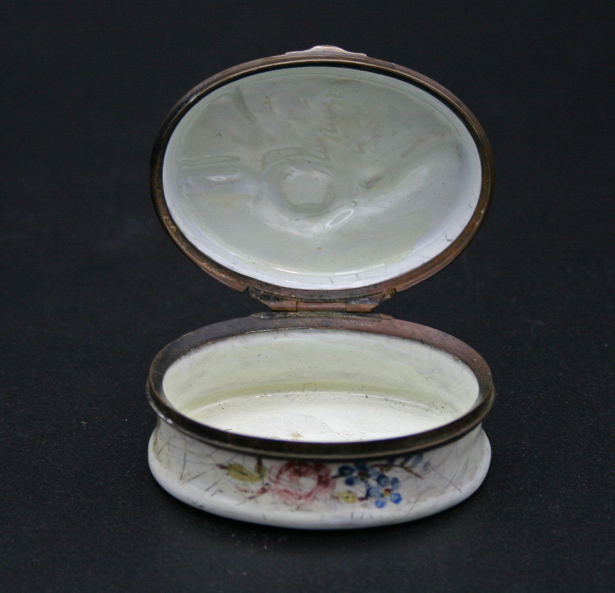 Romantic Gift Antique Enamel Pill Box  The Most Beautiful Of My Love-photo-3