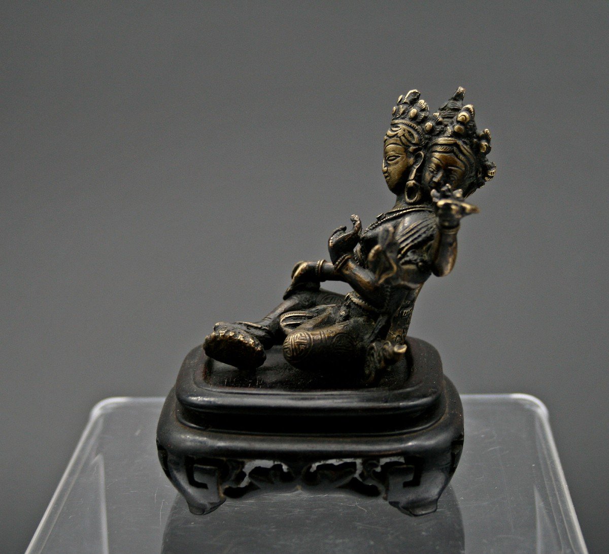 Ancienne Figure Tibétaine Bouddhiste en Bronze du Parnashavari  Protecteur Contre les Maladies -photo-2