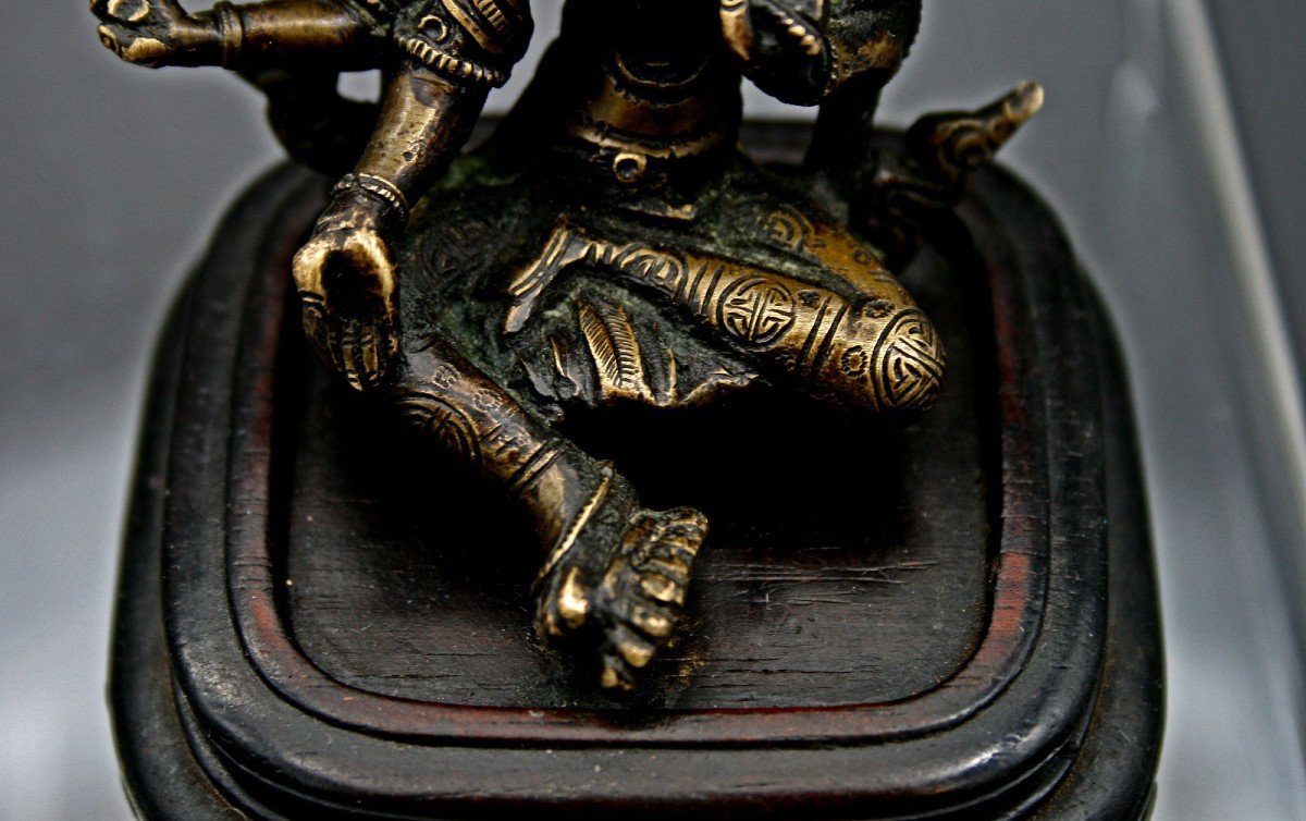 Ancienne Figure Tibétaine Bouddhiste en Bronze du Parnashavari  Protecteur Contre les Maladies -photo-2