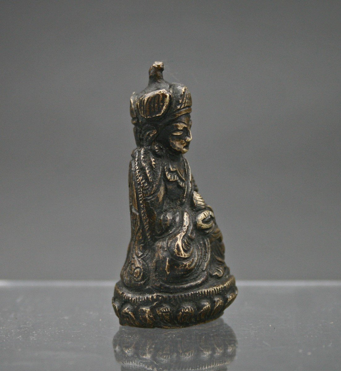 Ancient Tibetan Bronze Figure Karmapa Buddhist Lama-photo-2