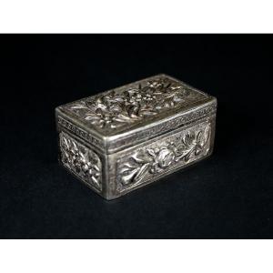 Antique Chinese Sterling Silver Snuffbox