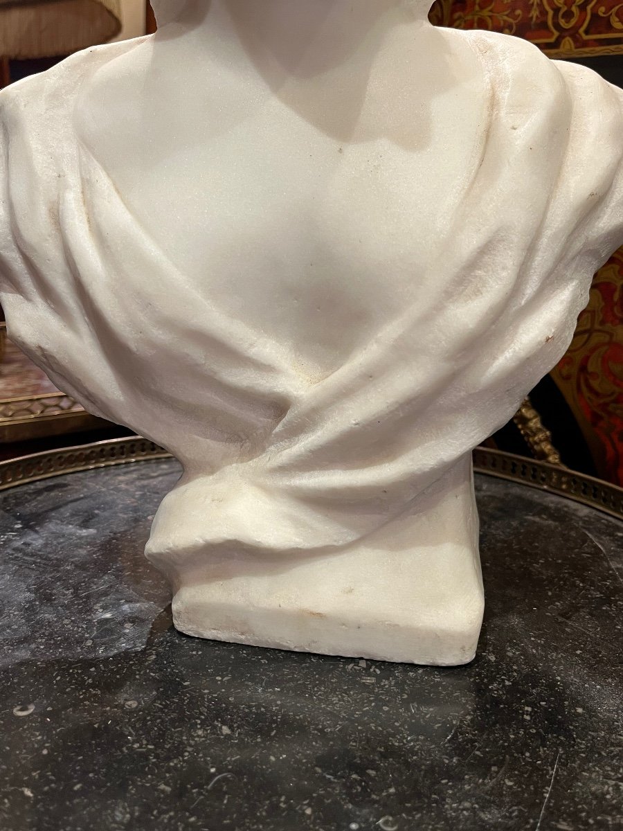 Marble Bust Of Young Woman.-photo-2