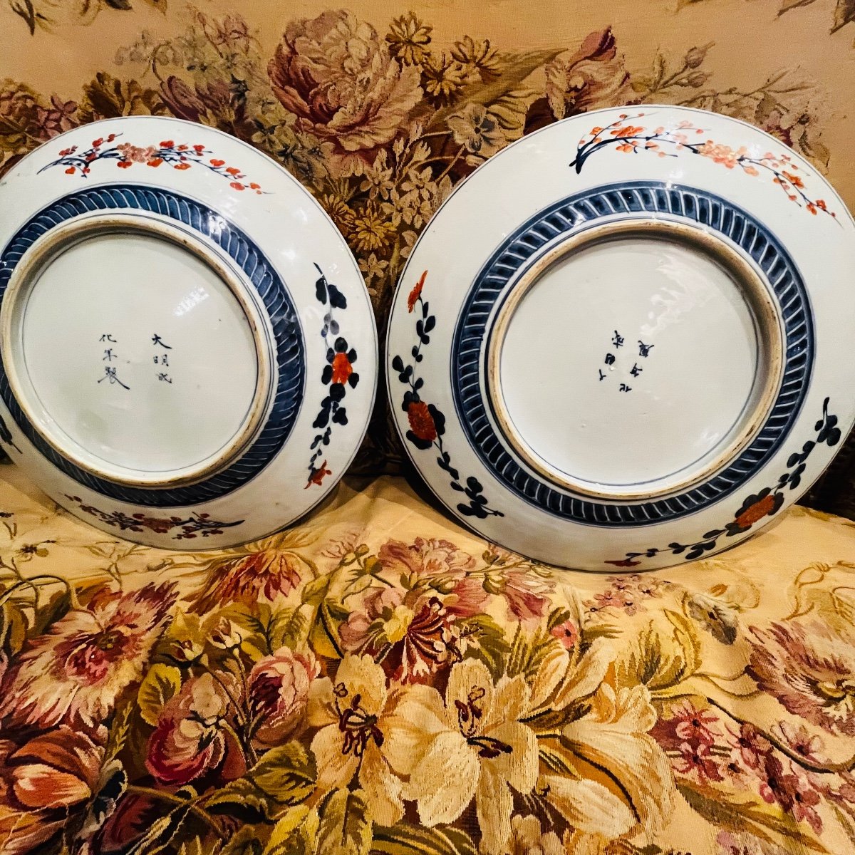 Japan, Pair Of Large Nineteenth Dishes.-photo-2