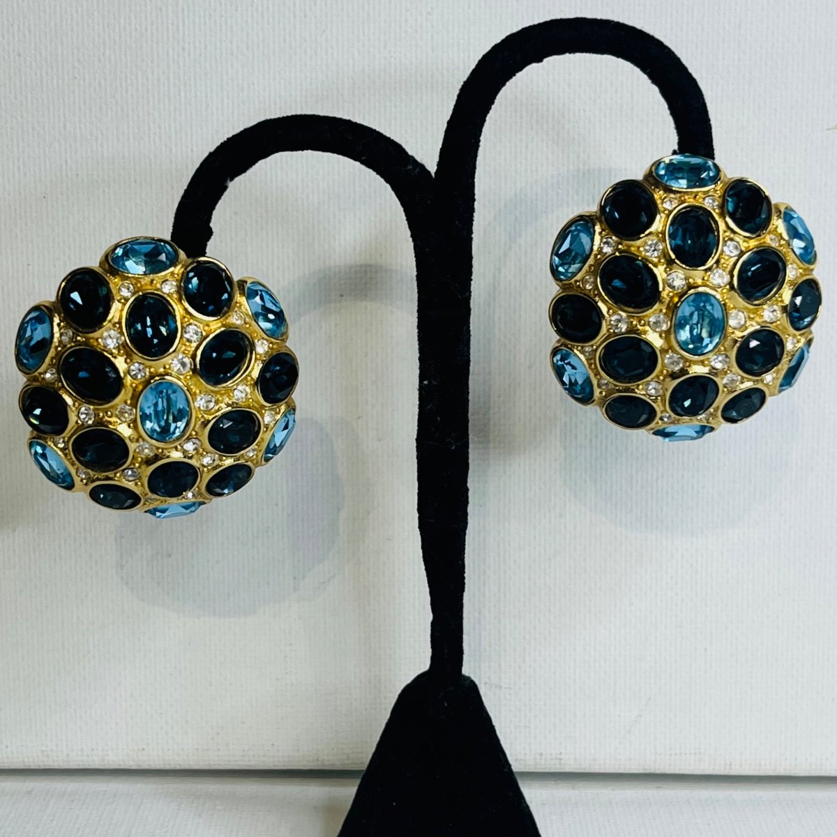 Christian Dior, Boucles D’oreilles.