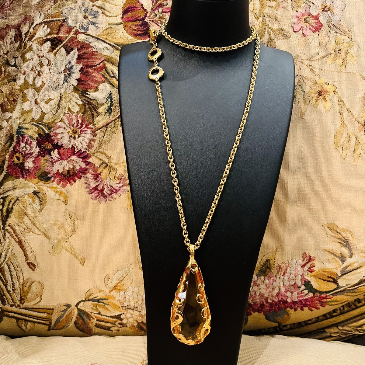 Yves Saint Laurent, Gold Necklace 