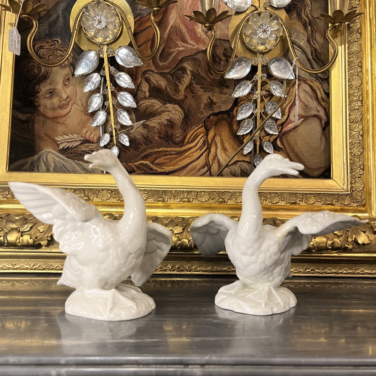 Porcelaine De Paris, Paire De Cygnes.