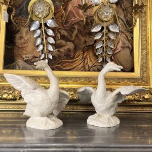 Paris Porcelain, Pair Of Swans.