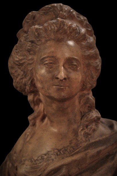 Female Terracotta Bust-photo-3