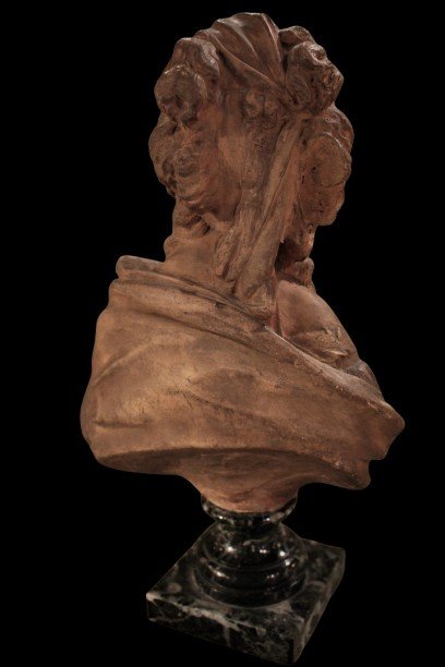 Female Terracotta Bust-photo-4