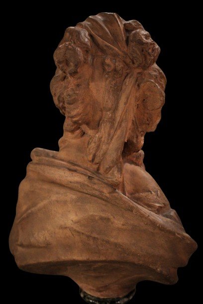 Female Terracotta Bust-photo-1