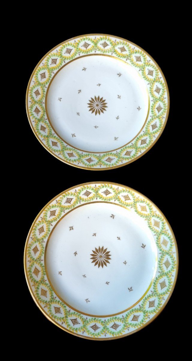 PORCELAINE DE LOCRÉ  RUSSINGER ET POUYAT ÉPOQUE DIRECTOIRE XVIIIe PAIRE D'ASSIETTES  PARIS ASSI-photo-2