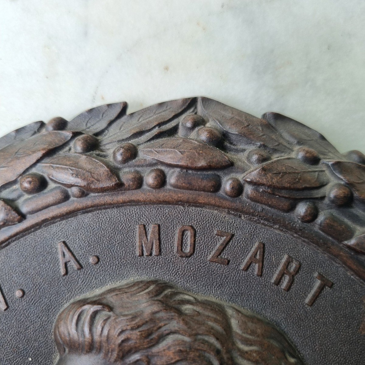 Hardened Wood Medallion Mozart Man Profile 19th Century Music Musician Opera-photo-3