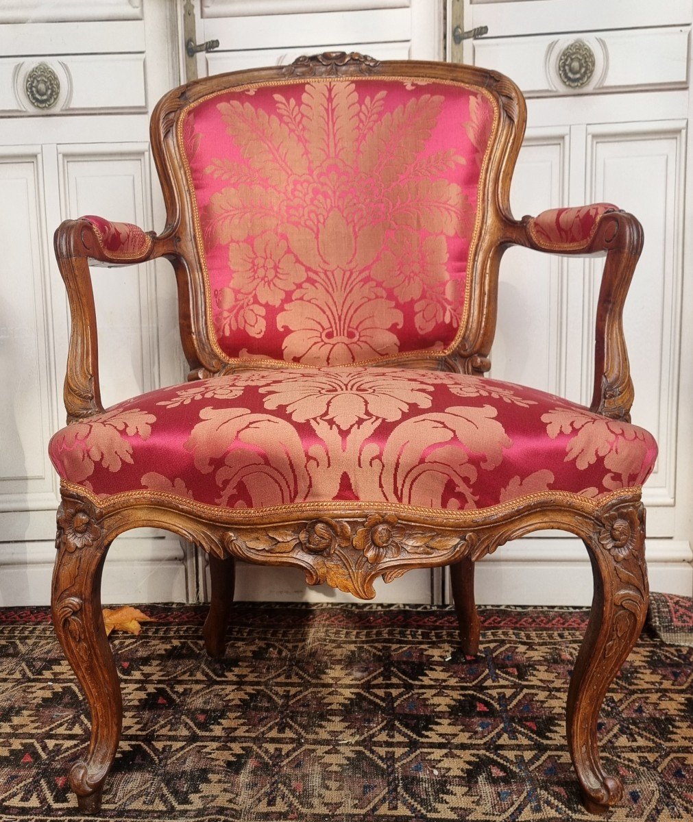 Pair Of Louis XV Period Cabriolets Armchairs -photo-4