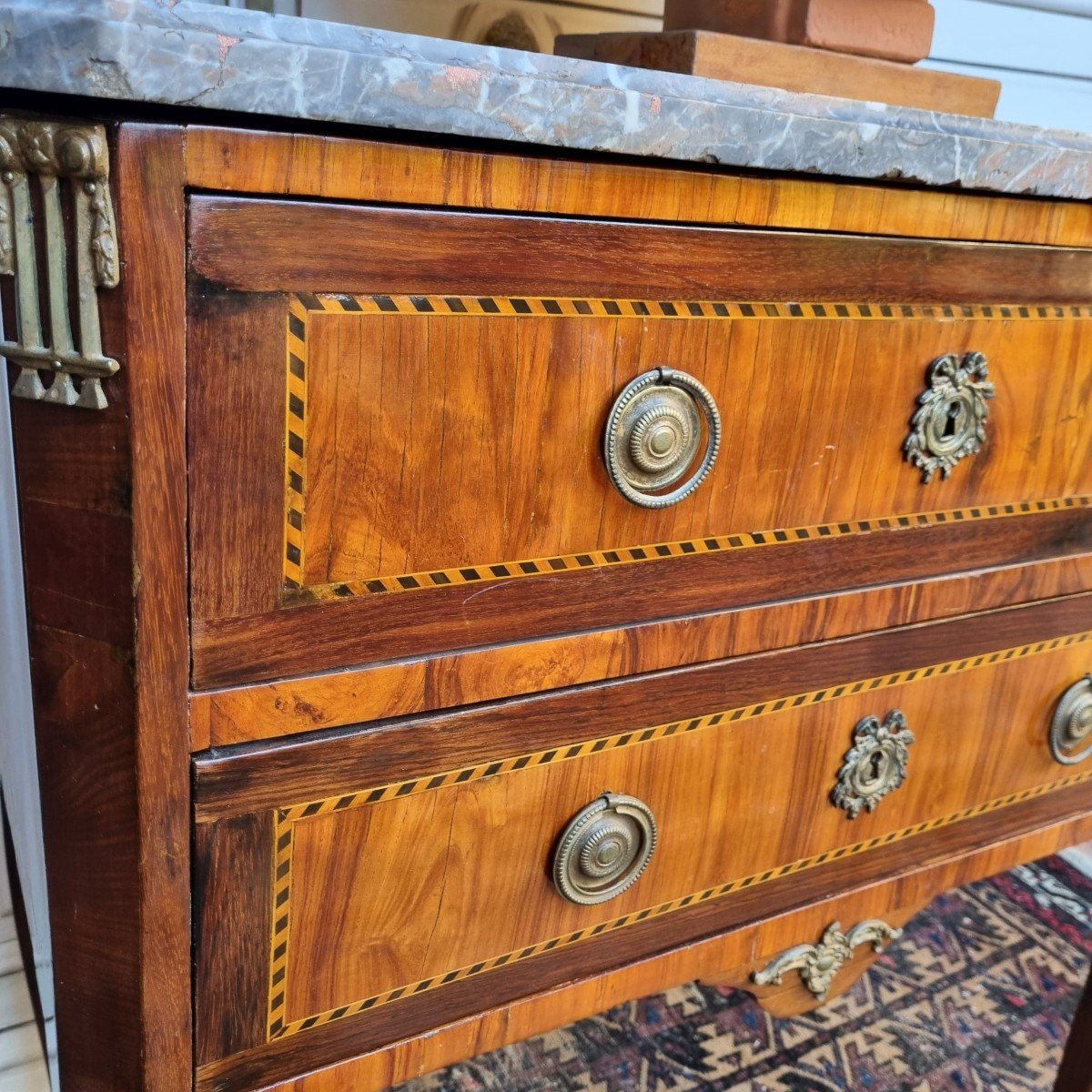 PETITE COMMODE SAUTEUSE  ÉPOQUE TRANSITION  XVIIIE LOUIS XV XVI PARISIENNE MARQUETERIE-photo-3