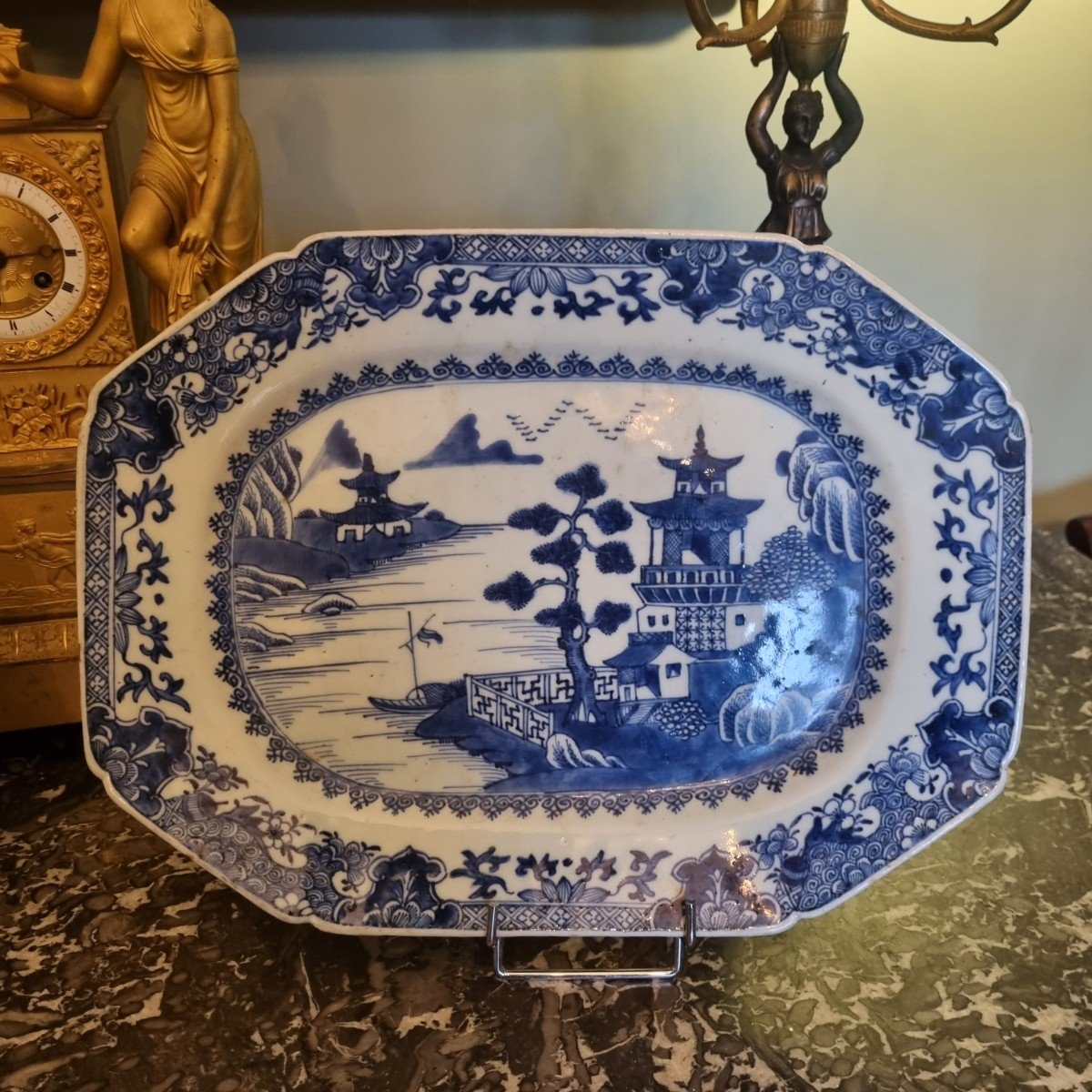 2 Blue And White Qianlong Plates From The India Company, 18th Century, Pair-photo-1