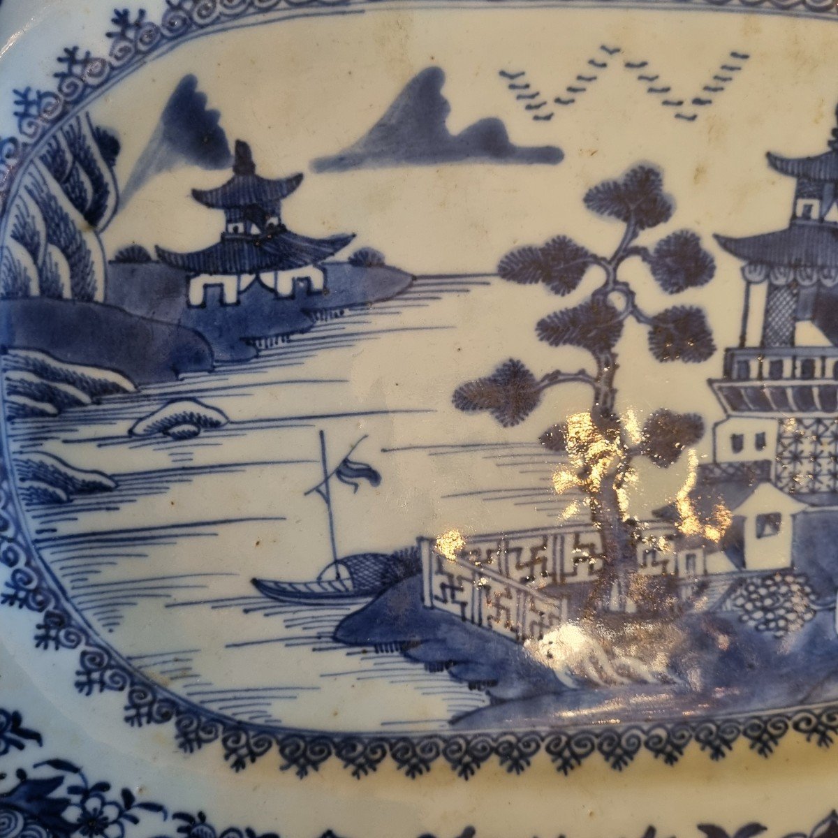 2 Blue And White Qianlong Plates From The India Company, 18th Century, Pair-photo-4