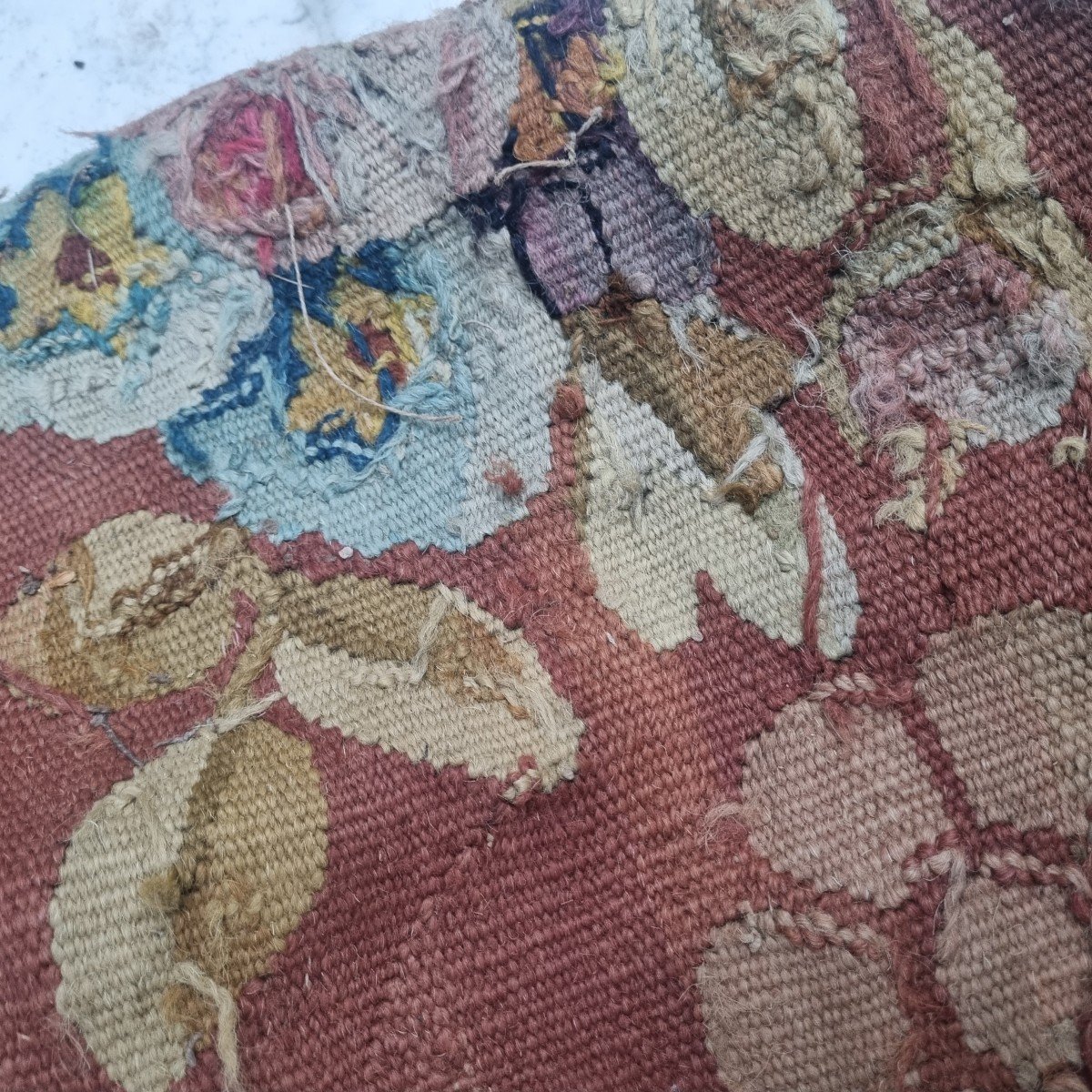 FRAGMENT DE TAPISSERIE OU TAPIS DE LA SAVONNERIE OU AUBUSSON ÉPOQUE EMPIRE -photo-1