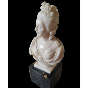 Ivory Bust Of Marie-antoinette 19th C. 12.5 Cm. Dieppe