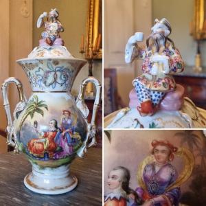 VASE COUVERT EN PORCELAINE VERS 1850 DECOR AU CHINOIS  DE PARIS MAGOT