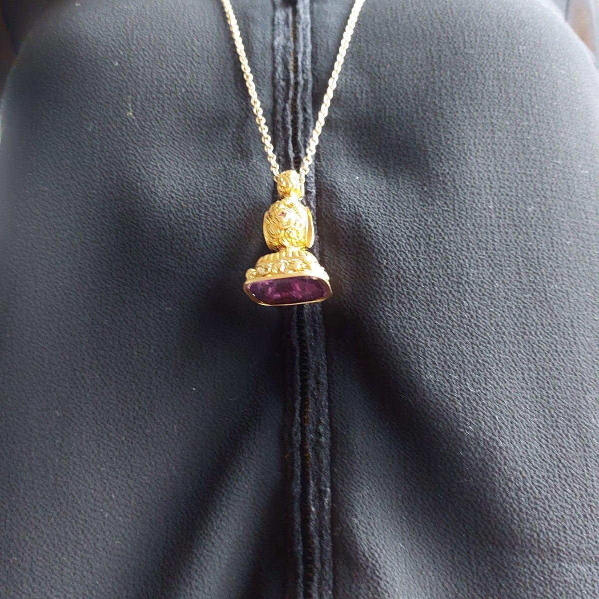 Seal Pendant, 19th Century, 18k Gold And Amethyst -photo-2