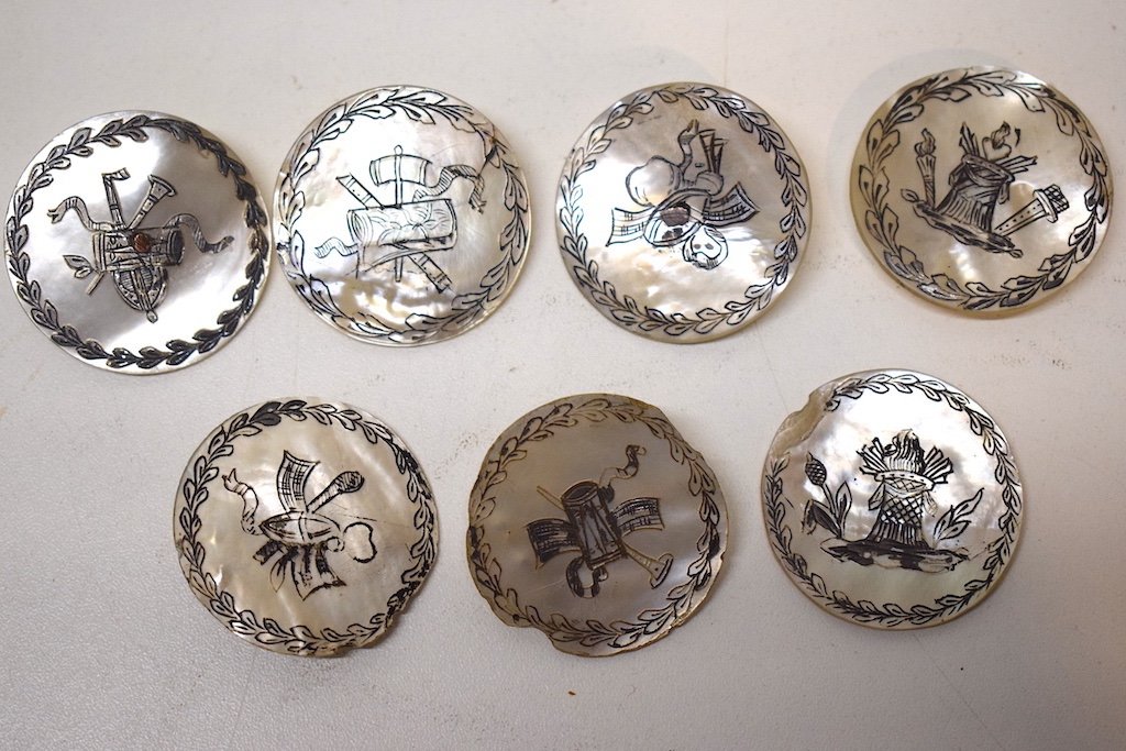 Lot Of 7 Old Nacre Button Engraved XVIII Th France 36 Mm Ref507-photo-3