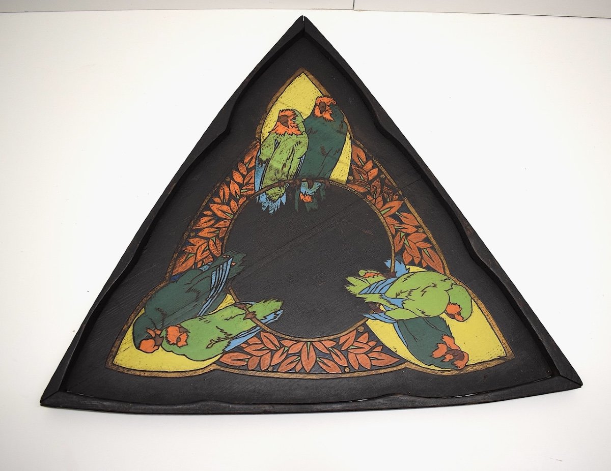 Plateau  Triangulaire  Aux Oiseaux Bois Gravé Peint Art Nouveau Art Déco Perruches Ref1006 