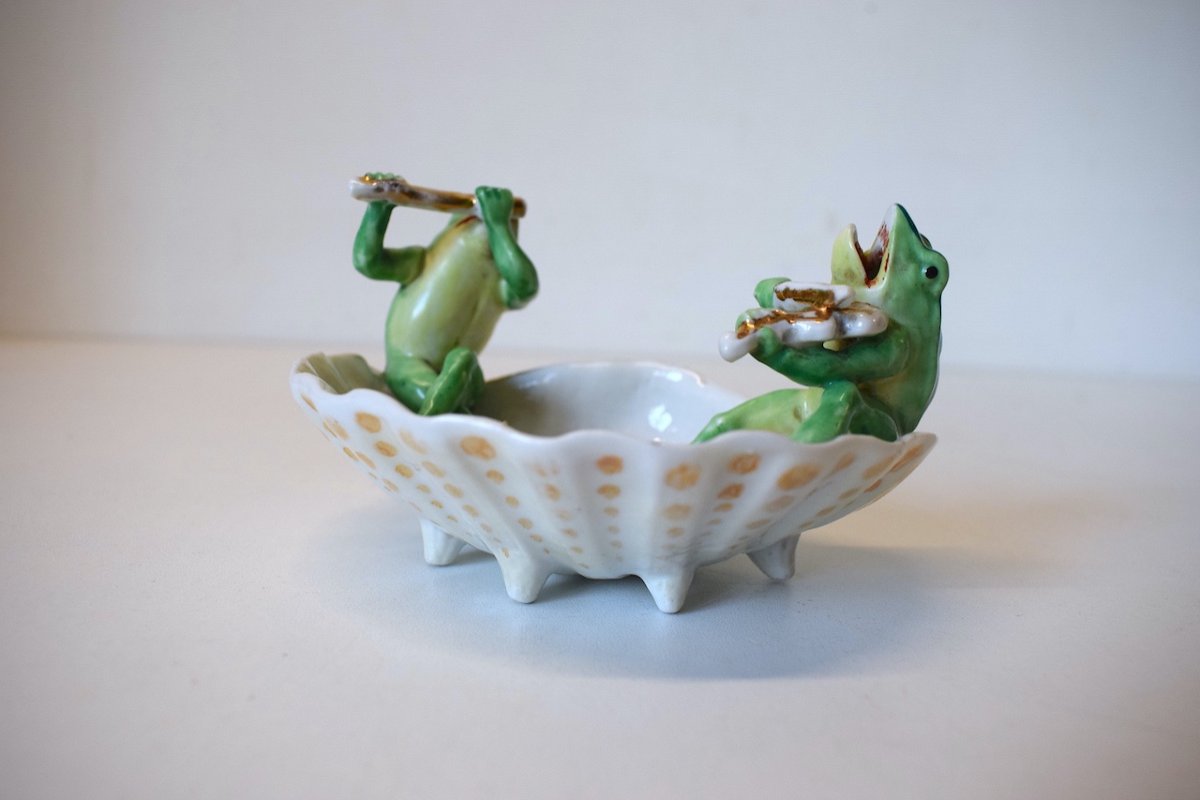 Porcelain Baguier Cup Shell And Musician Frogs Circa 1930 1950 Ref406-photo-2