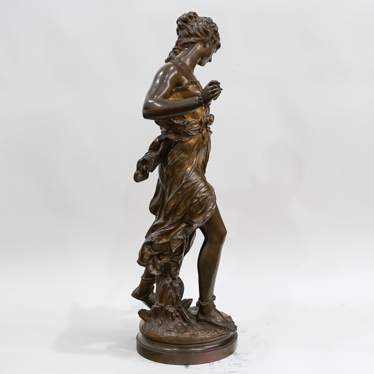 Sculpture In Bronze "woman In Medallion",  By Hippolyte Moreau, Circa 1900-photo-3