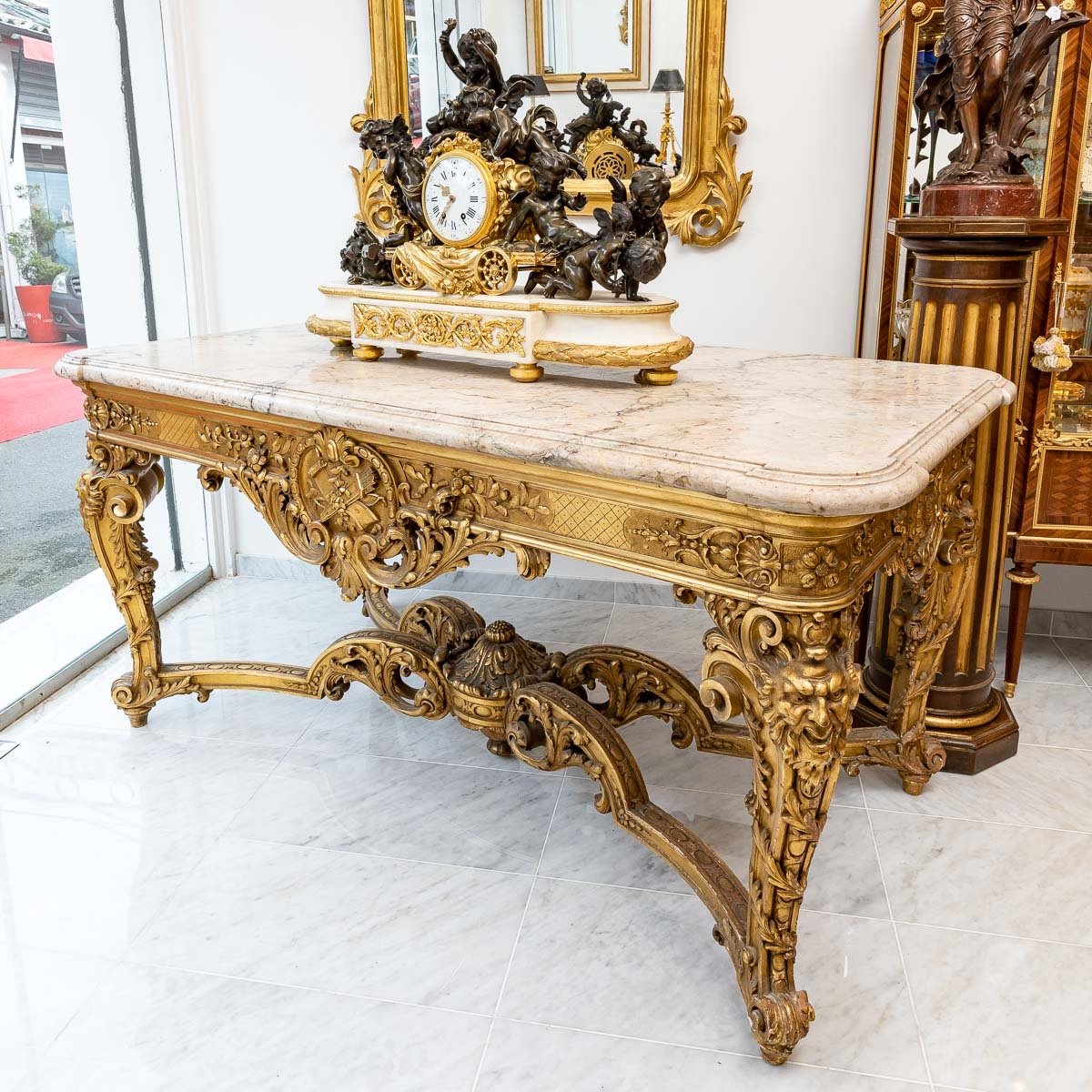 Table De Milieu  En Bois Doré, Richement Sculptée d'époque Napoléon III, Circa 1860.-photo-4