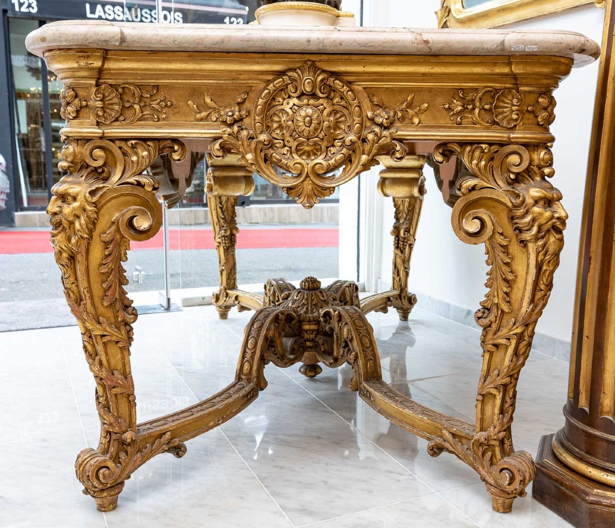 Table De Milieu  En Bois Doré, Richement Sculptée d'époque Napoléon III, Circa 1860.-photo-2