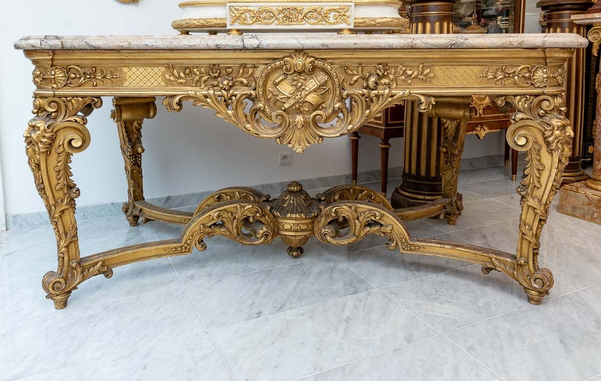 Table De Milieu  En Bois Doré, Richement Sculptée d'époque Napoléon III, Circa 1860.