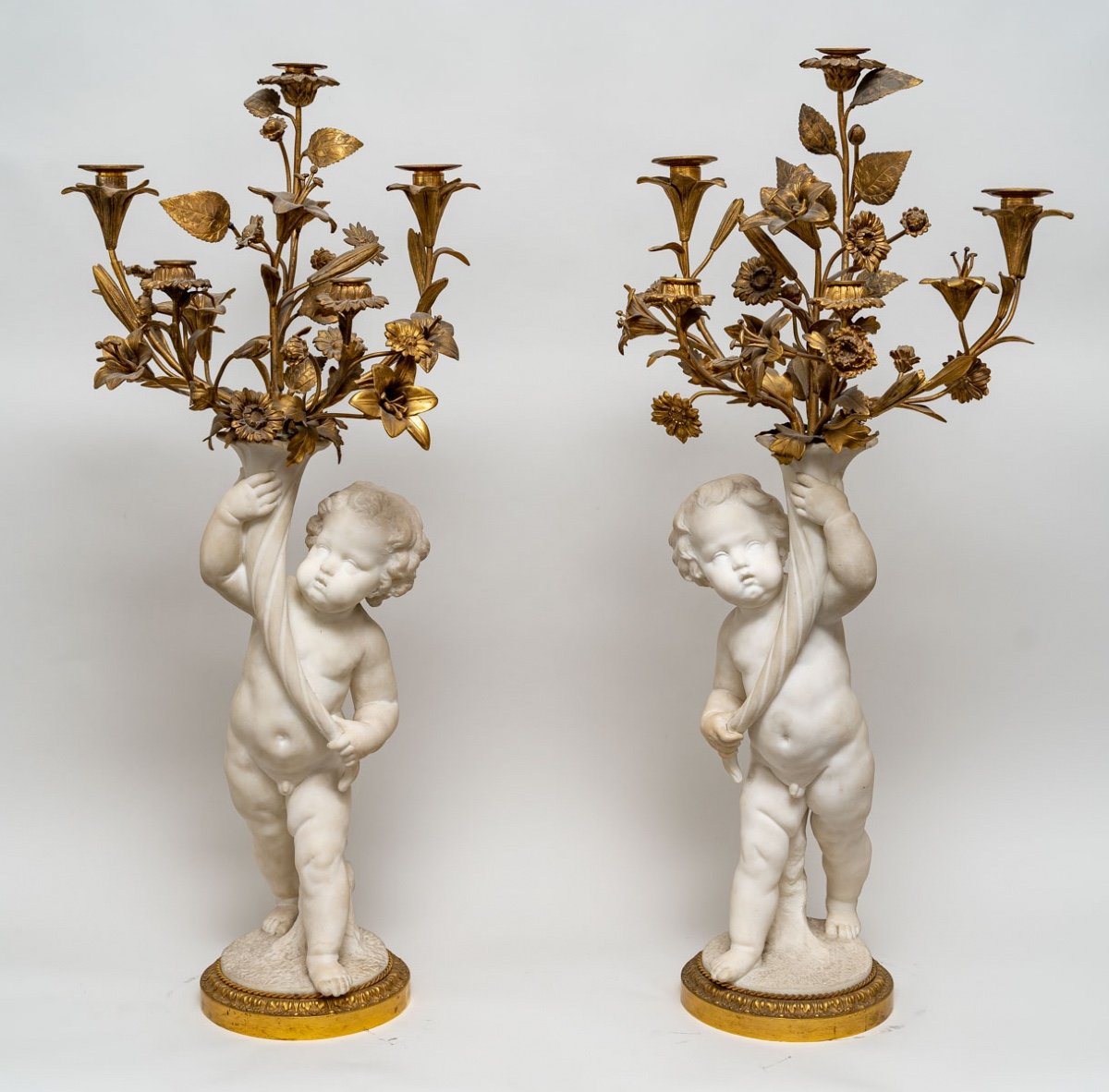 Paire De Candélabres D’époque 19ème Siècle En Marbre Et Bronze Doré.