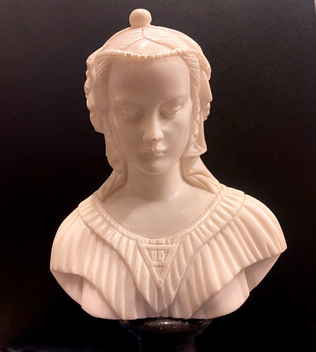 Finely Carved Carrara Marble Bust Of A Young Woman On Black Marble Base 19th Century-photo-1