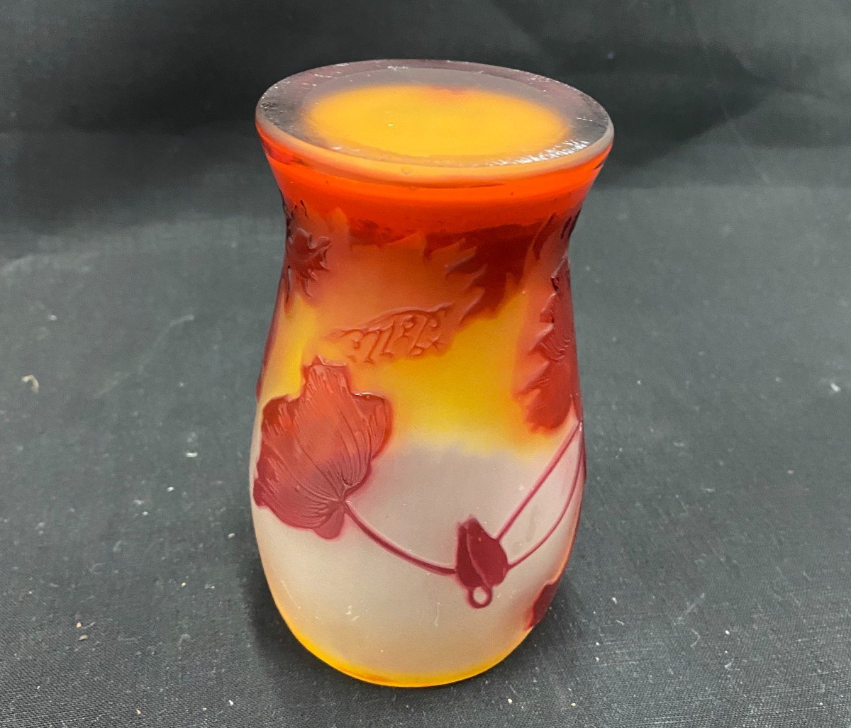 Galle- Multilayer Glass Vase Cleared With Acid- Papaveraceae- XXth-photo-3