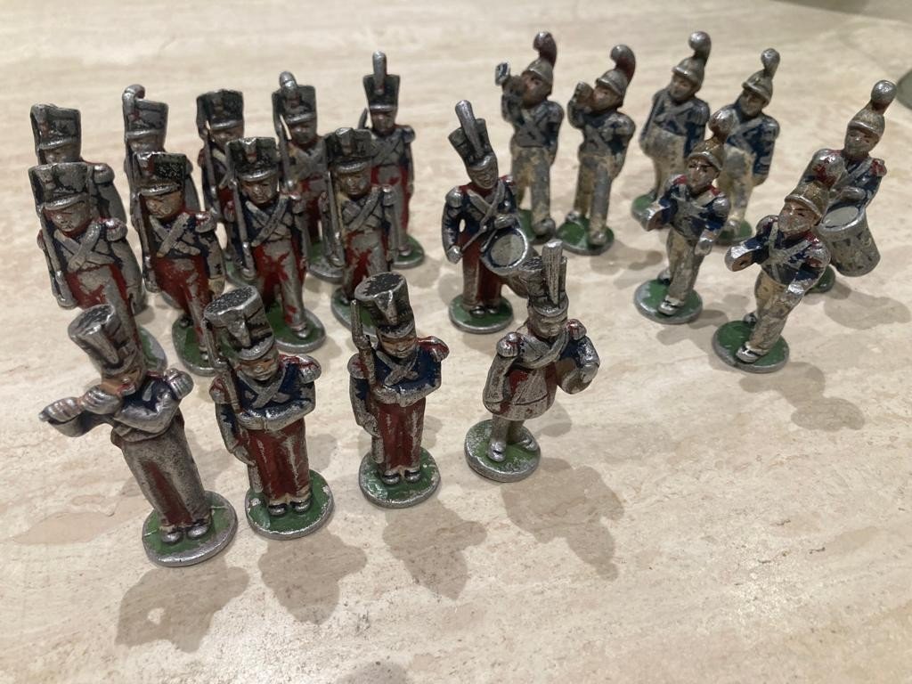 Lot Of 21 Quiralu Figurines Grenadiers Guards 1st Empire Soldiers-photo-3