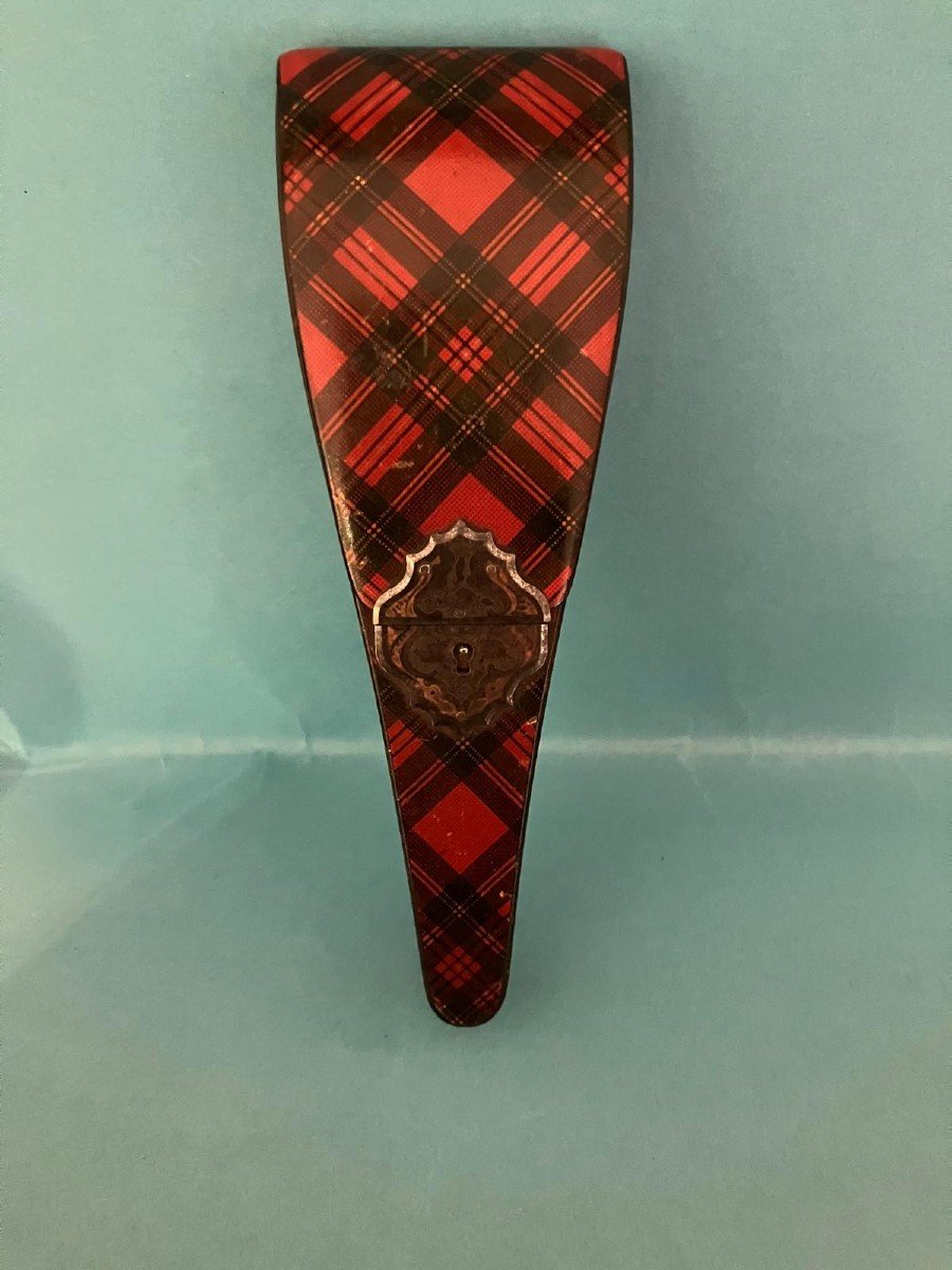 Scissors In Their Case With Scottish Tartan Decoration, 19th Century-photo-4