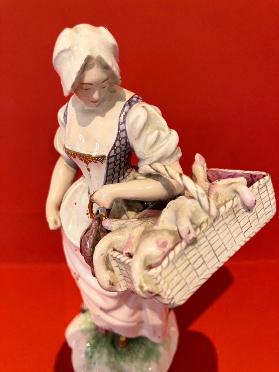 Niderviller Earthenware Statuette Representing A Poultry Seller, 18th Century-photo-3