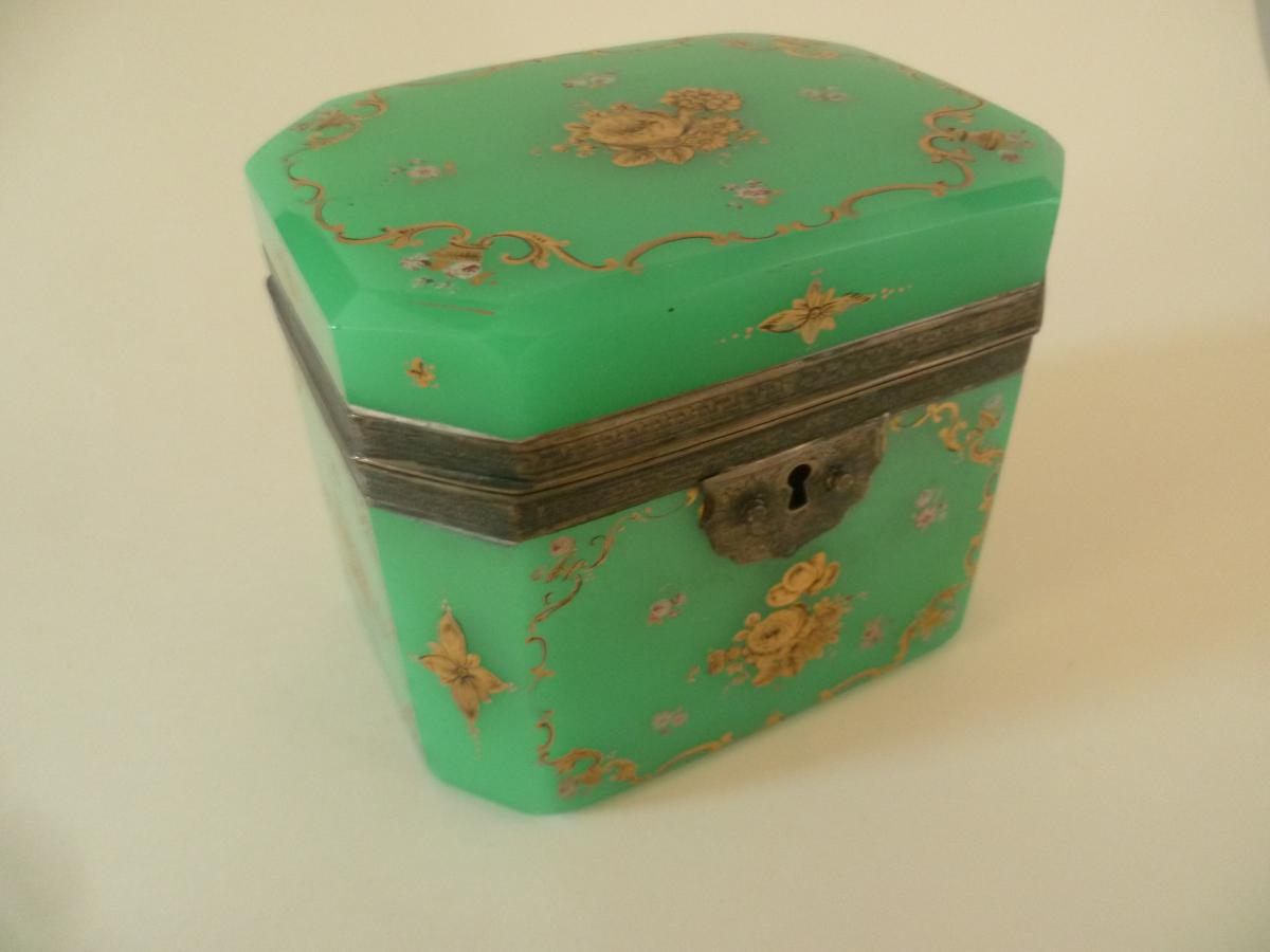 In Opaline Green Box