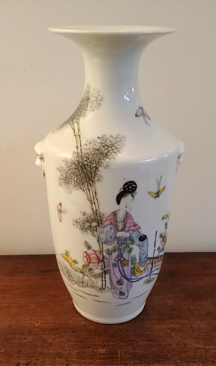 Chine - Vase En Porcelaine 