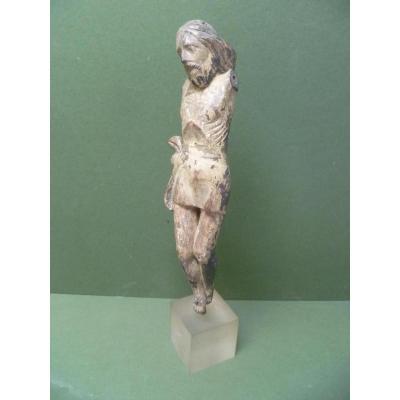 Christ en bois sculpté Epoque XVIIe Siècle